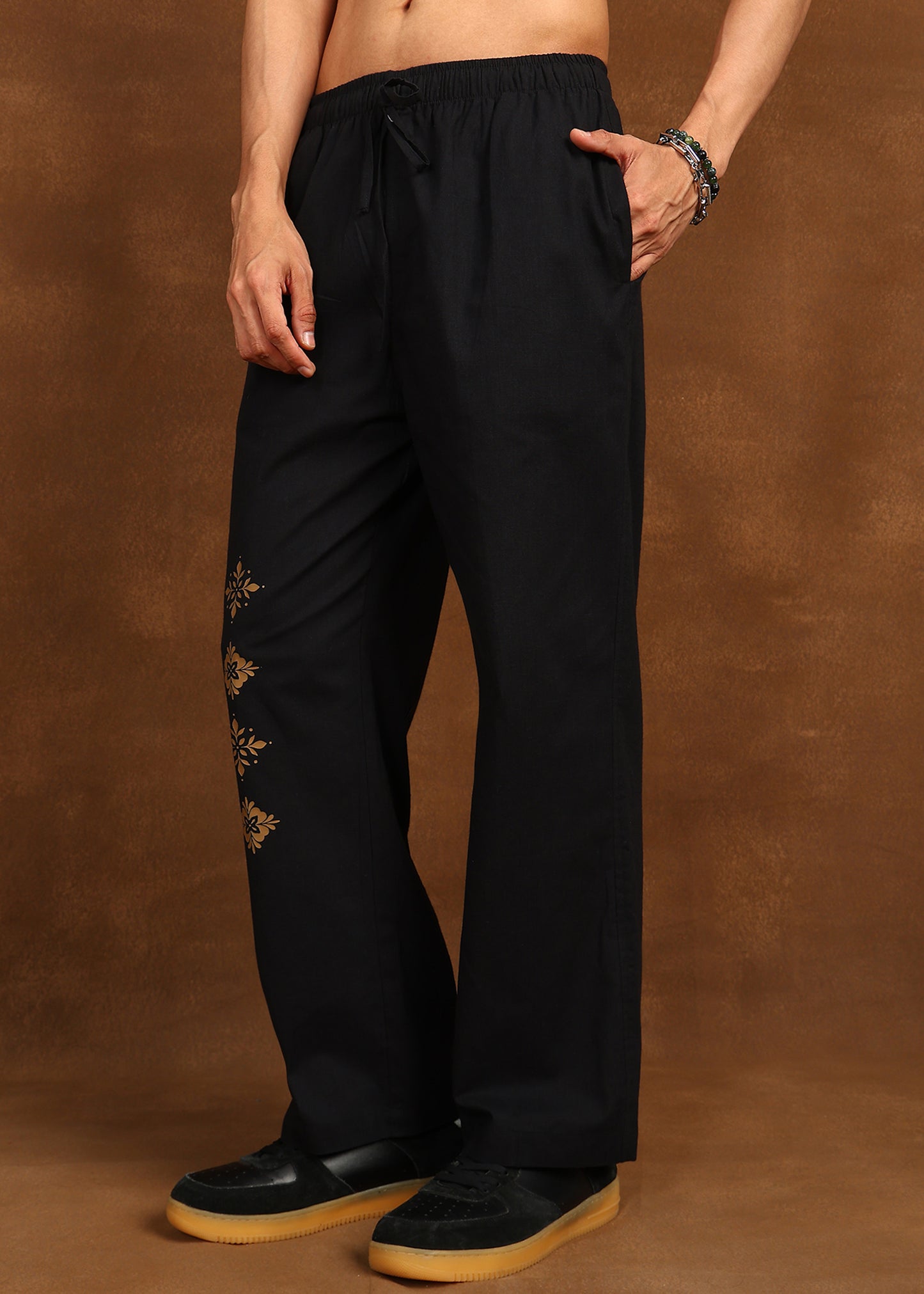 Black Star Printed Trousers Stand Out in Style